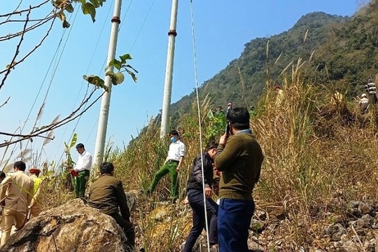 Gia cảnh éo le của thầy giáo mầm non cùng con, cháu tử vong dưới vực
