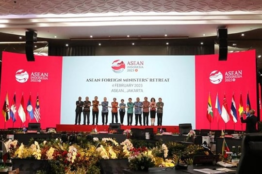 Hội nghị hẹp Bộ trưởng Ngoại giao ASEAN: Thảo luận nhiều vấn đề quốc tế và khu vực