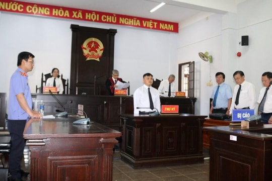 Nguyên Phó Bí thư thường trực Huyện ủy và đồng phạm lĩnh án