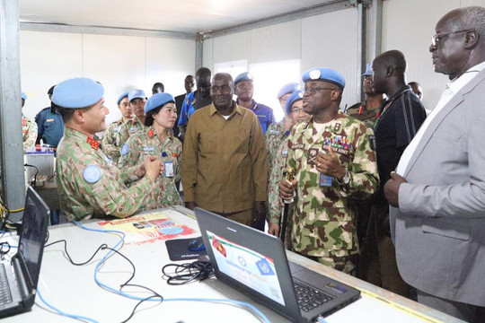 Công binh Việt Nam bàn giao các công trình nhân đạo tặng trường học ở Nam Sudan