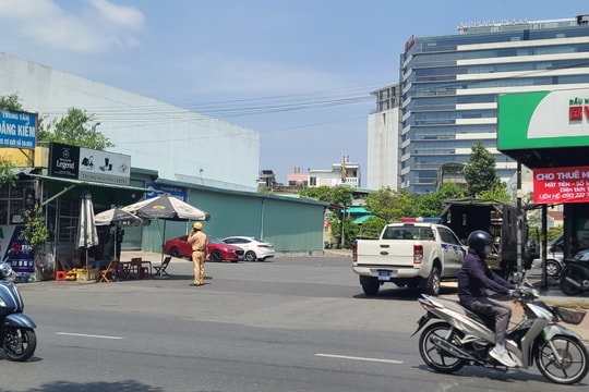Tạm giữ lãnh đạo, nhân viên Trung tâm đăng kiểm 50-05V