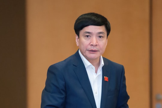 UBTVQH xem xét, đánh giá hai kỳ họp bất thường