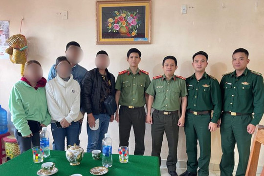 Trục xuất 4 công dân Lào tại Cửa khẩu Quốc tế Nam Giang
