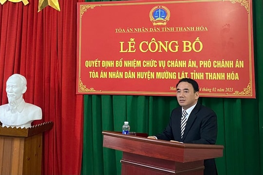 Trao Quyết định bổ nhiệm chức vụ Chánh án, Phó Chánh án TAND huyện Mường Lát
