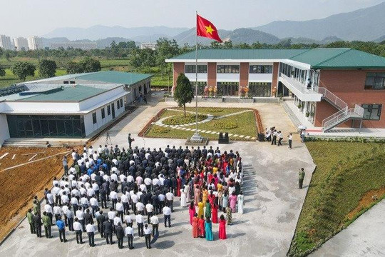 24 đơn vị thành viên, trực thuộc ĐHQGHN chuyển trụ sở làm việc tới Hòa Lạc