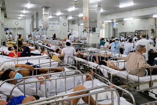 Vì sao Bệnh viện Chợ Rẫy phải chuyển bệnh nhân đến cơ sở khác?