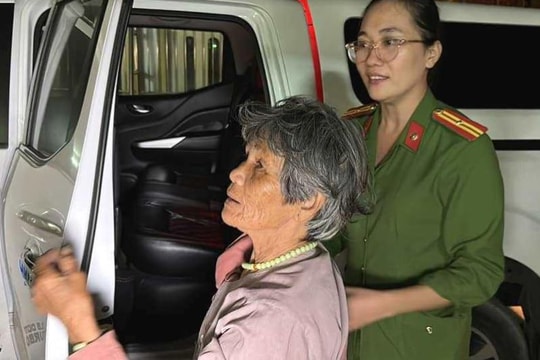 Nữ Thiếu tá đưa bà cụ đi lạc hơn 700km về đoàn tụ gia đình