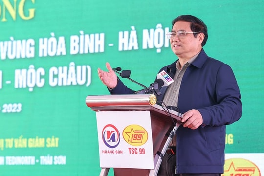 Đường liên kết Hòa Bình-Hà Nội và cao tốc Sơn La có 2 làn xe nhưng tốc độ 80km, có thể không khả thi