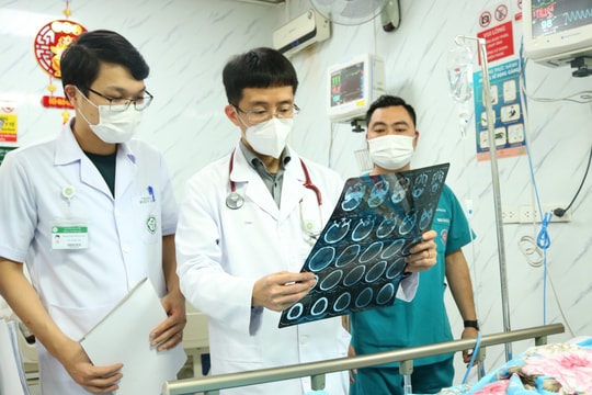 Vị "bác sĩ đột quỵ" với trăn trở cứu người