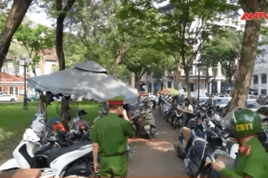 Hà Nội: Bãi xe một tháng bị xử phạt 5 lần vẫn tiếp tục vi phạm