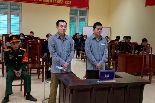 Rủ bạn bè về phòng khách sạn sử dụng ma túy sau giờ làm việc