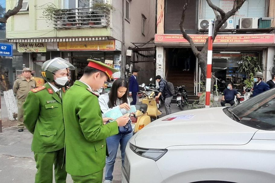 Hà Nội : Quận Ba Đình ra quân tổng kiểm tra, xử lý, giải quyết về trật tự an toàn giao thông, trật tự đô thị, trật tự công cộng