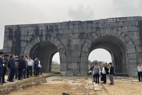Phát hiện nhiều dấu tích, hiện vật quan trọng tại 4 cổng Thành nhà Hồ
