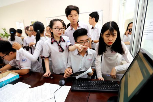 Xóa lớp không chuyên trong trường THPT chuyên