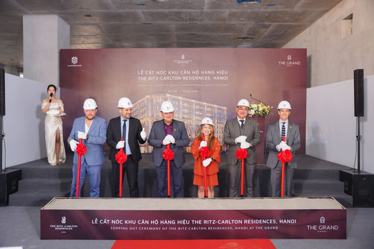 Masterise Homes chính thức cất nóc Lumière Boulevard