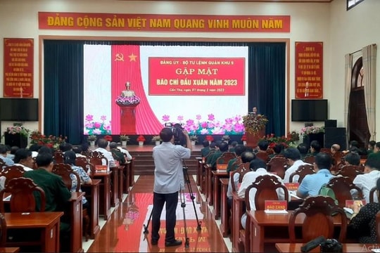 Bộ Tư lệnh Quân khu 9: Tăng cường phối hợp với cơ quan báo chí để đạt hiệu quả công tác tuyên truyền