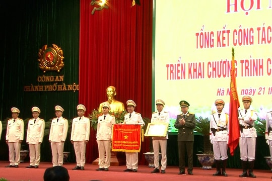 Công an quận Long Biên: Học tập và làm theo lời Bác