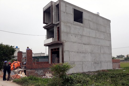 Tranh chấp đất đai khi xây nhà, giải quyết bằng cách nào?