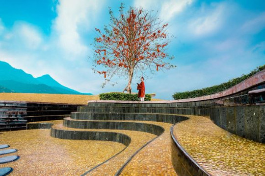 Phát huy lợi thế cạnh tranh du lịch Việt Nam thời đại mới