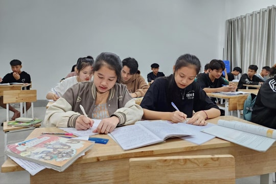 Gian nan hành trình tìm con chữ của học trò vùng cao xứ Nghệ
