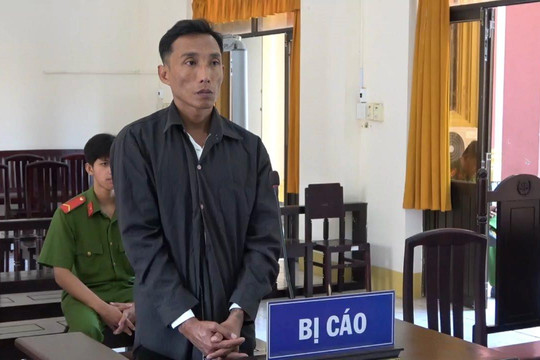Mua súng, đạn về cất giấu để phòng thân