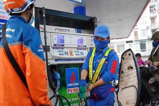 Giá xăng, dầu đồng loạt giảm mạnh