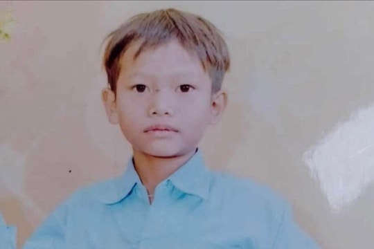 Xác minh thông tin bé trai 10 tuổi bị lạc khi đi bắt ốc