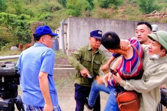 Cục Báo chí đề nghị Công an Hòa Bình điều tra nhóm đối tượng hành hung phóng viên
