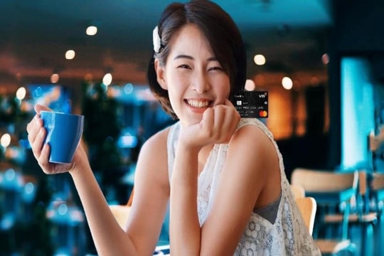 Chi tiêu nước ngoài không phí giao dịch ngoại tệ với thẻ VIB Travel Élite