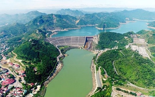 Hòa Bình ưu tiên nguồn lực cho phát triển kinh tế xanh