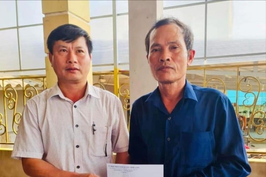 Đâm phải vật thể lạ, tàu cá chìm trên biển