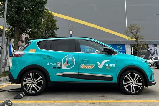Lý giải ý nghĩa màu sơn của hãng Taxi Xanh SM