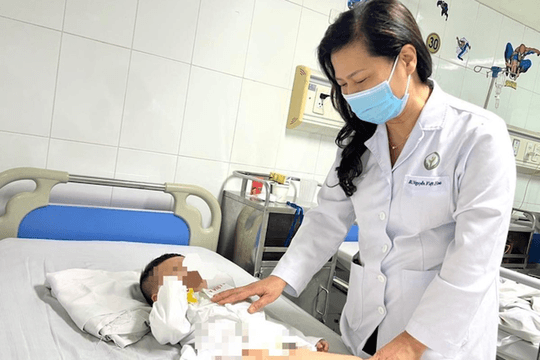 Bé trai bị nhầm giới tính vì vùng kín bất thường