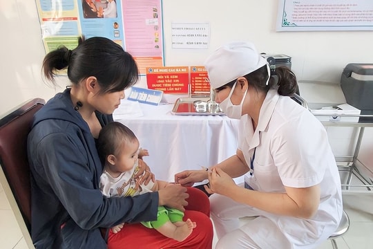 Cần tiêm vaccine kịp thời để khống chế nhiều bệnh truyền nhiễm