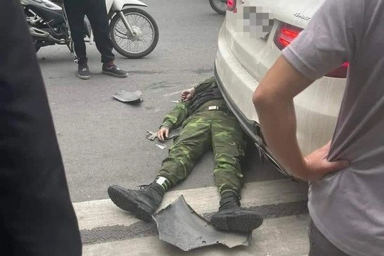 Bị khóa bánh vì đỗ ôtô sai quy định, tài xế tông chết nhân viên bảo vệ