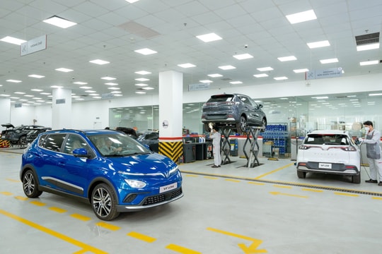 VINFAST VF e34 cập nhật phần mềm, nâng khả năng di chuyển lên 318km/lần sạc