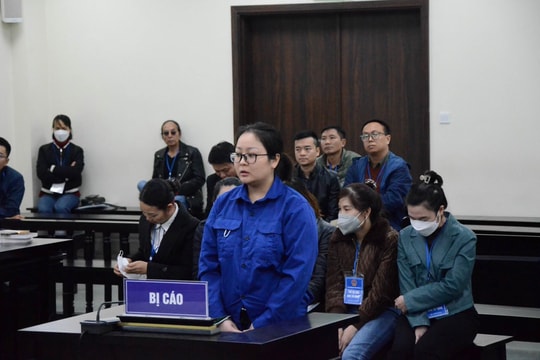 Nhiều cựu nhân viên ngân hàng hầu tòa vì lừa đảo chiếm đoạt tài sản