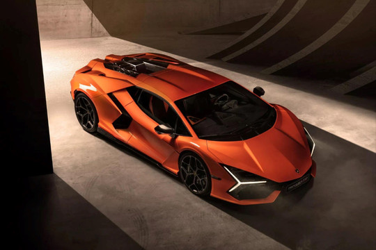 Lamborghini ra mắt Revuelto thế chỗ Aventador