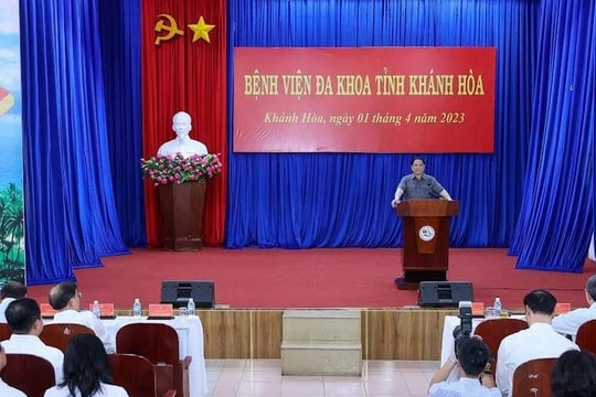 Thủ tướng thăm làng trẻ em SOS và khảo sát y tế tại Khánh Hòa