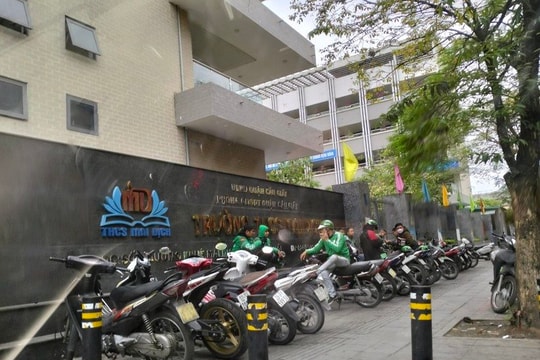 Hà Nội nhắc nhở nhiều quận do chưa làm tốt công tác giành lại vỉa hè