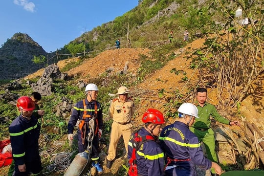 Tìm thấy nạn nhân rơi xuống hố sụt trên đèo Mã Pí Lèng