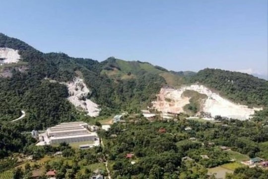 Công nhân làm việc trong mỏ đá tử vong do tai nạn lao động