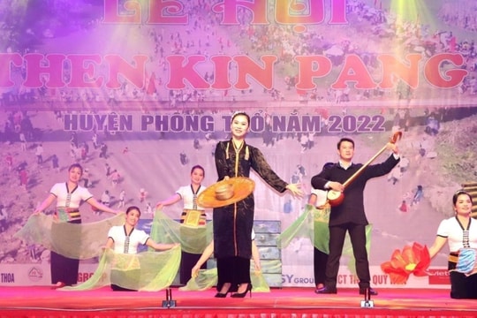 Độc đáo lễ hội Then Kin Pang của người Thái trắng ở Phong Thổ