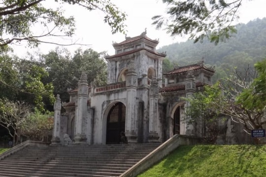 Tổ chức cuộc thi sáng tác mẫu tượng đài Bà Triệu