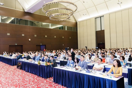 Sẵn sàng cho Hội thảo “Kinh tế Việt Nam 2023: Đối diện và vượt bão”