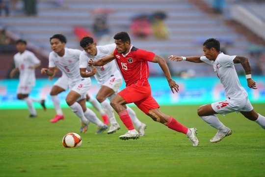 Indonesia nhận trừng phạt mới từ FIFA