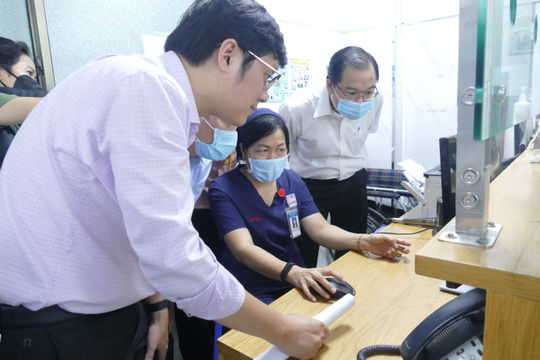 TP.HCM thí điểm phần mềm thông báo lưu trú ở 5 bệnh viện, khách sạn