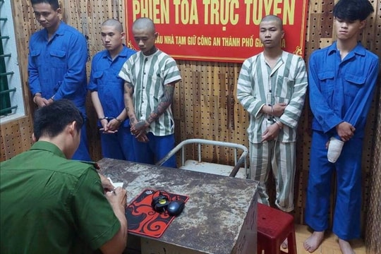 Tạm giam nhóm bắt giữ người trái pháp luật và cưỡng đoạt tài sản