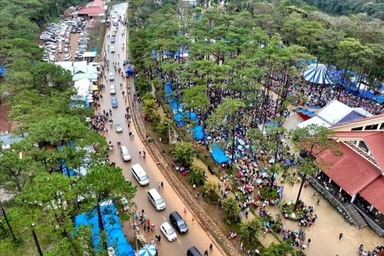Nhiều hoạt động văn hóa - du lịch đặc sắc dịp 30/4 và 1/5  tại Khu du lịch Măng Đen