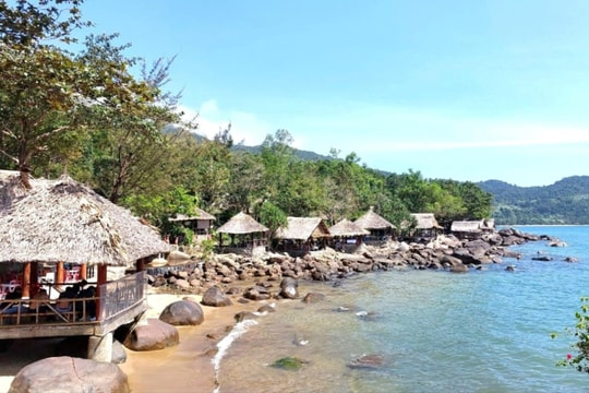 Buộc tháo dỡ công trình sai phép trên bán đảo Sơn Trà trước ngày 17/4